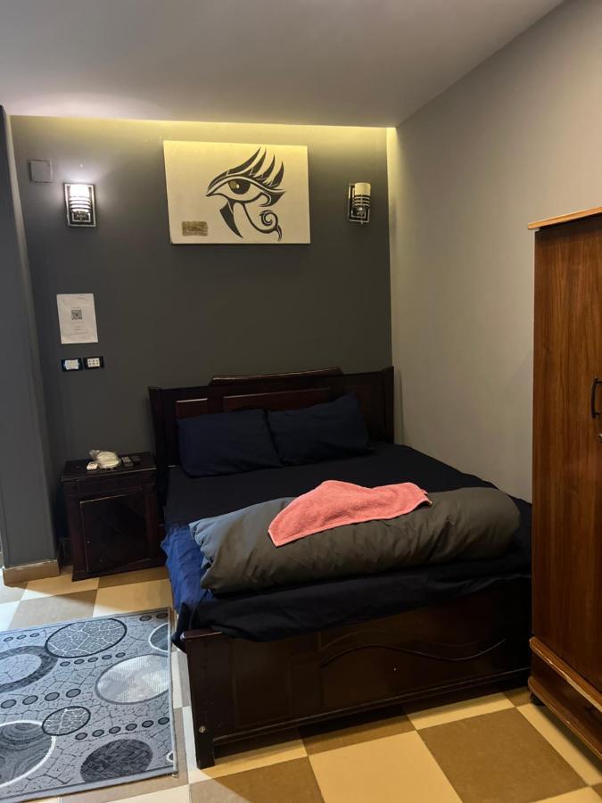Amigo Pyramids Inn Кайро Екстериор снимка
