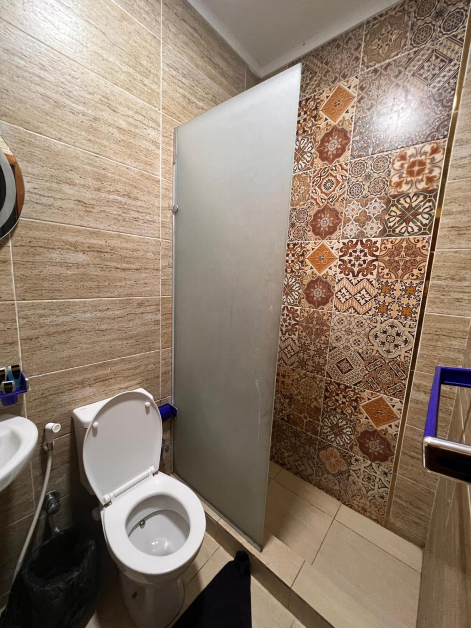 Amigo Pyramids Inn Кайро Екстериор снимка